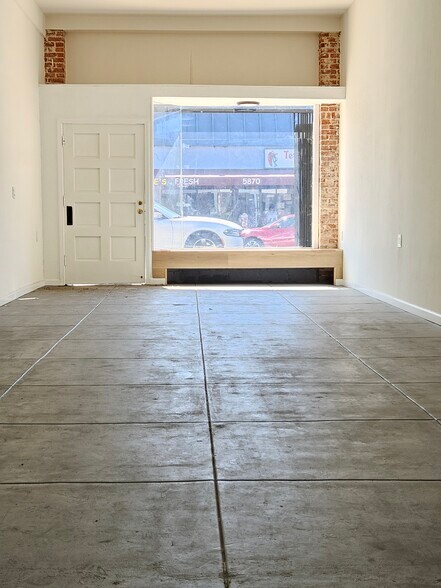 5865-5871 Melrose Ave, Los Angeles, CA à louer - Photo de l’immeuble – Image 3 sur 8