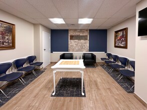 60 Westwood Ave, Waterbury, CT à louer Photo intérieure– Image 2 sur 9