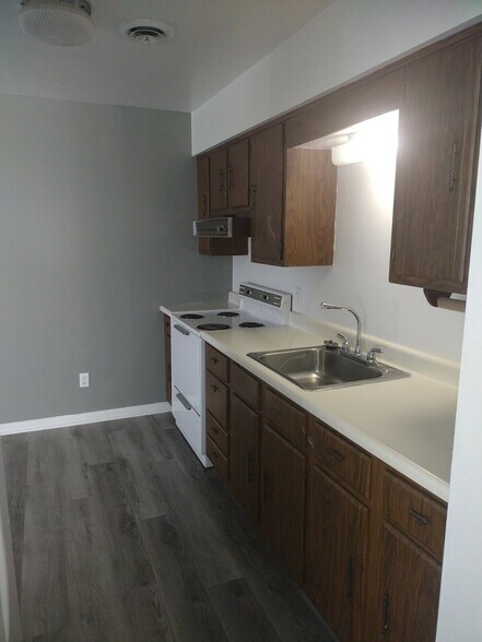 210 5th Ave, Elizabeth, PA à vendre - Photo de l’immeuble – Image 2 sur 23