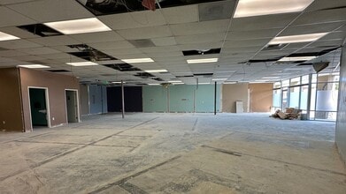 700-780 Ocean Beach Hwy, Longview, WA à louer Photo intérieure– Image 2 sur 5