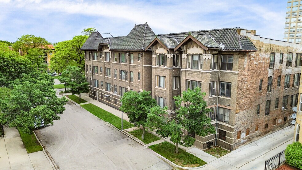 4817 S King Dr, Chicago, IL à vendre - Photo de l’immeuble – Image 1 sur 5