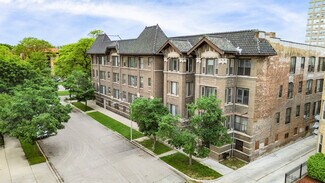 Plus de détails pour 4817 S King Dr, Chicago, IL - Logement à vendre