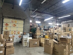 100-120 Ferrier St, Markham, ON à louer Photo intérieure– Image 2 sur 6