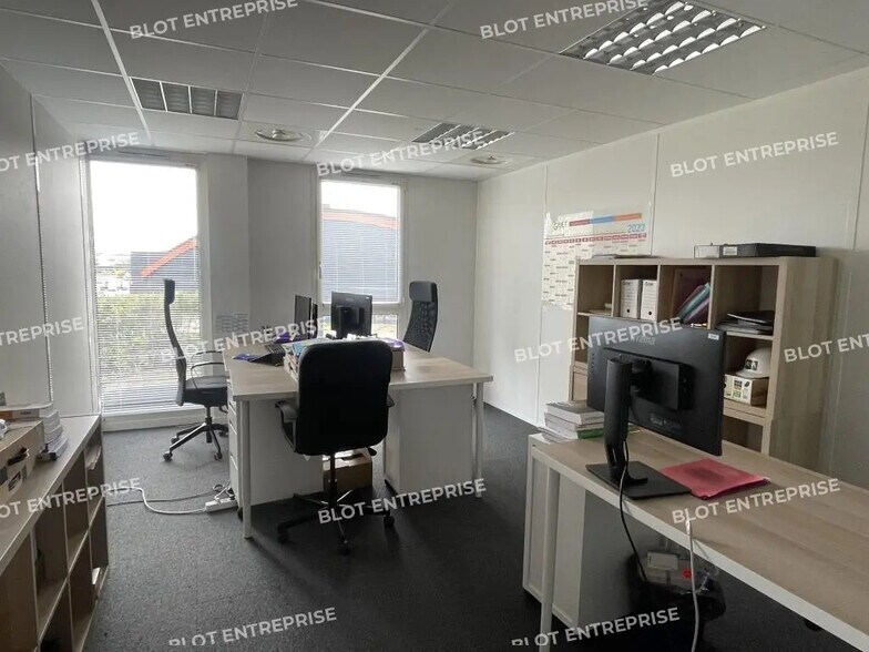 Bureau dans Rennes à louer - Photo de l’immeuble – Image 3 sur 6