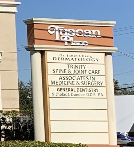 326 Del Prado Blvd, Cape Coral, FL à vendre - Photo de l’immeuble – Image 2 sur 11