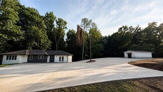 Plus de détails pour 8587 Cumming Hwy, Canton, GA - Local commercial à vendre