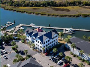 670 Marina Dr, Charleston, SC à louer Photo de l’immeuble– Image 2 sur 7