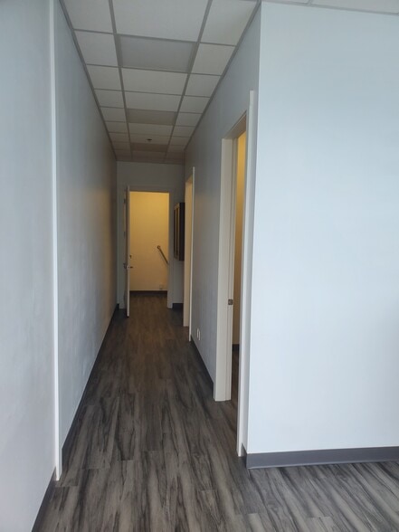 6638 152A St, Surrey, BC à louer - Photo intérieure – Image 2 sur 9