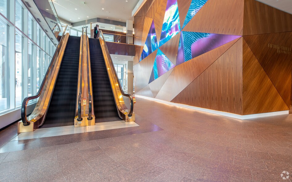 100 S 5th St, Minneapolis, MN à louer - Hall d’entrée – Image 3 sur 45