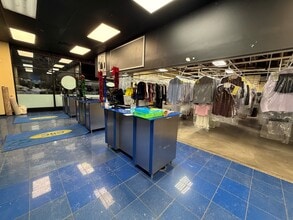 317-351 E Dundee Rd, Palatine, IL à louer Photo intérieure– Image 2 sur 8