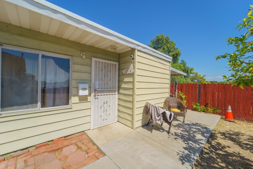 1202-1216 E 7th St, National City, CA à vendre - Photo de l’immeuble – Image 3 sur 18