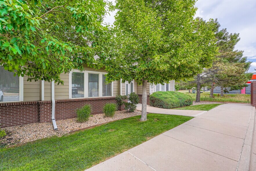 2220 S Fraser St, Aurora, CO à vendre - Photo de l’immeuble – Image 2 sur 11