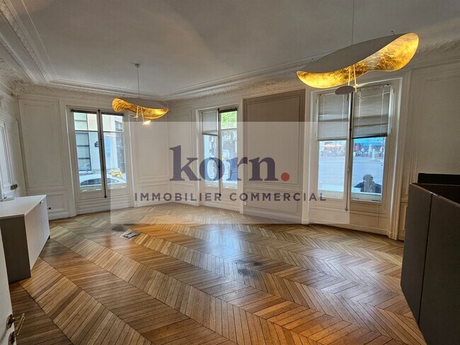 Plus de détails pour Bureau à vendre