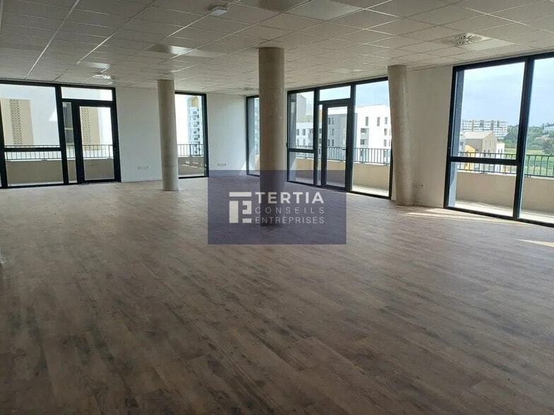 Bureau dans Montpellier à louer - Photo de l’immeuble – Image 3 sur 8