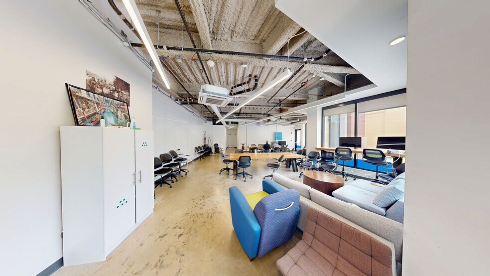 57 E Pleasant St, Amherst, MA à louer - Numérisation 3D Matterport – Image 2 sur 15