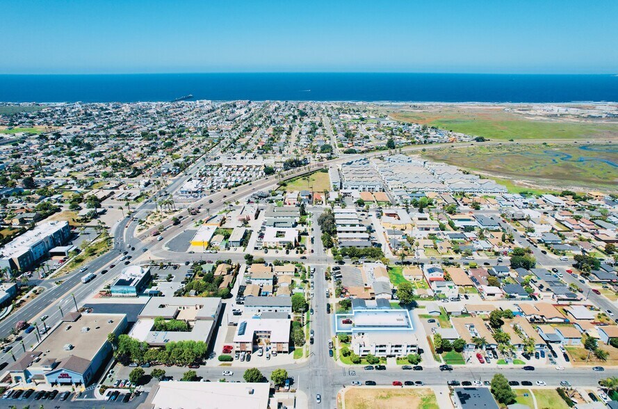 784 Calla Ave, Imperial Beach, CA à vendre - Photo de l’immeuble – Image 1 sur 5