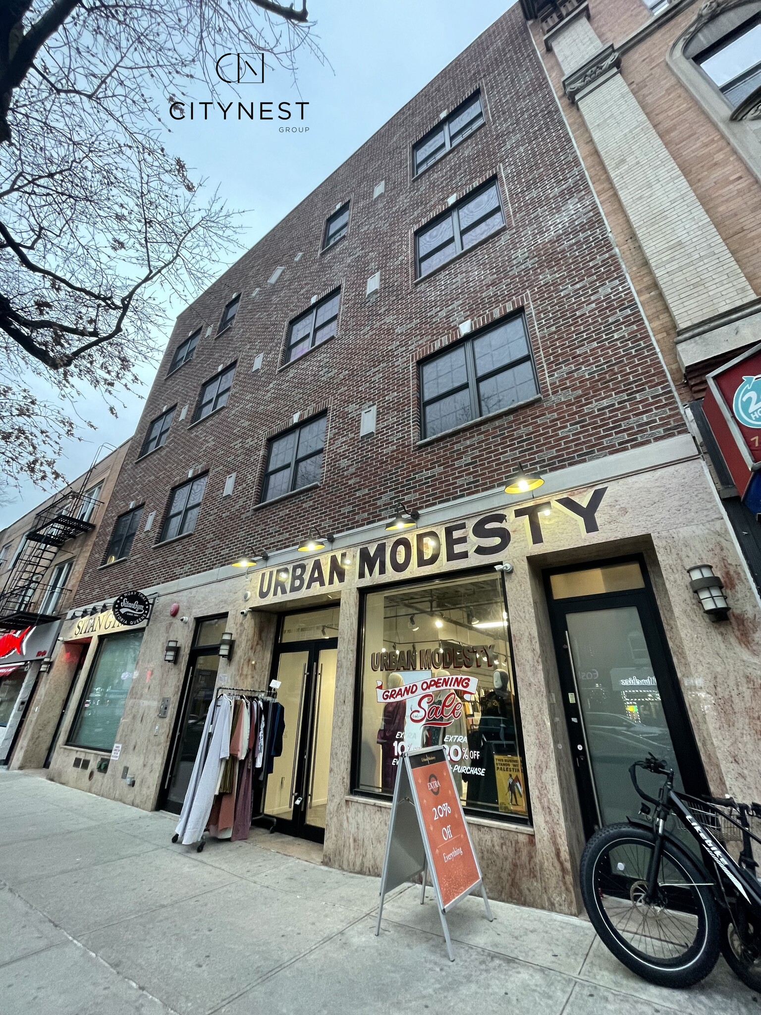 2534-2538 Steinway St, Astoria, NY à louer Photo de l’immeuble– Image 1 sur 13