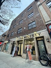 2534-2538 Steinway St, Astoria, NY à louer Photo de l’immeuble– Image 1 sur 13