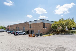 Plus de détails pour 7901 Yarnwood Ct, Springfield, VA - Industriel/Logistique à louer
