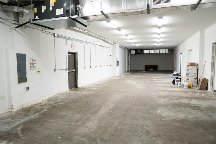 3780 NW 24th Blvd, Gainesville, FL à louer - Photo intérieure – Image 2 sur 33