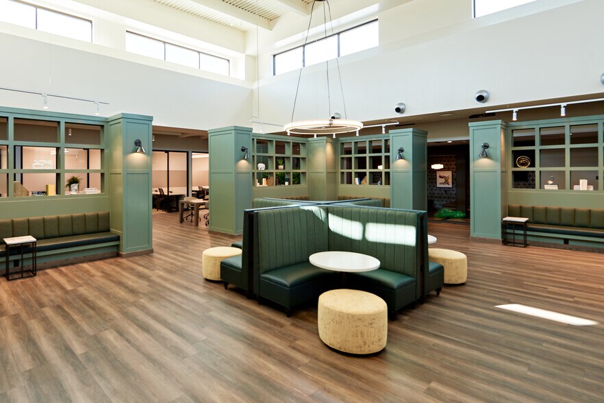 9002 Six Pines Dr, Shenandoah, TX à louer - Photo intérieure – Image 3 sur 14