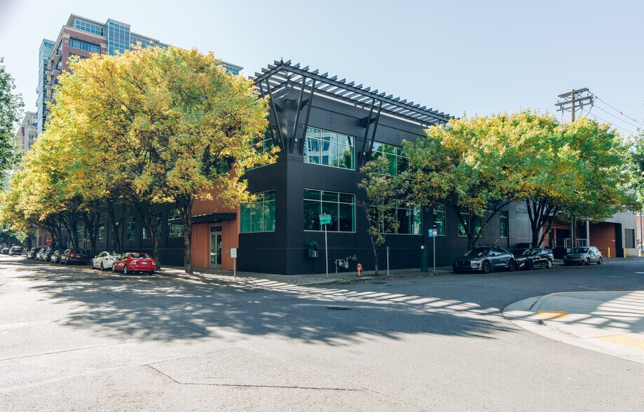 1233 NW 12th Ave, Portland, OR à louer - Photo de l’immeuble – Image 1 sur 9