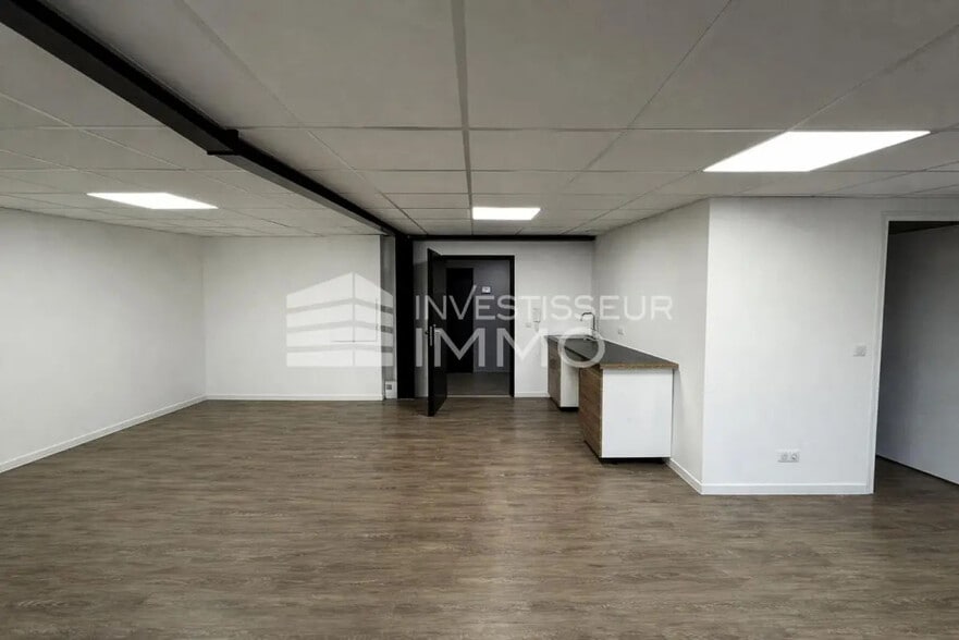 Bureau dans Lagny-sur-Marne à louer - Photo intérieure – Image 1 sur 4