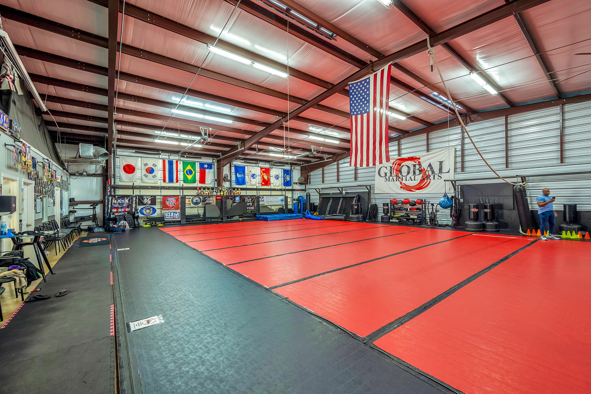 11721 Spring Cypress Rd, Tomball, TX à louer Photo de l’immeuble– Image 1 sur 9