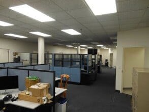 4333 Veterans Memorial Hwy, Holbrook, NY à louer Photo intérieure– Image 2 sur 3