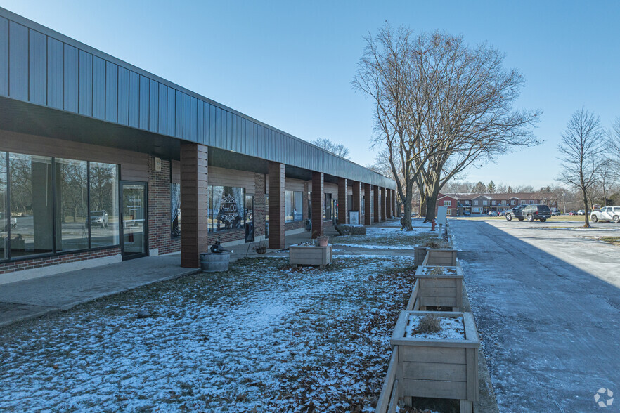 922-938 N State St, Lockport, IL à louer - Photo de l’immeuble – Image 2 sur 5