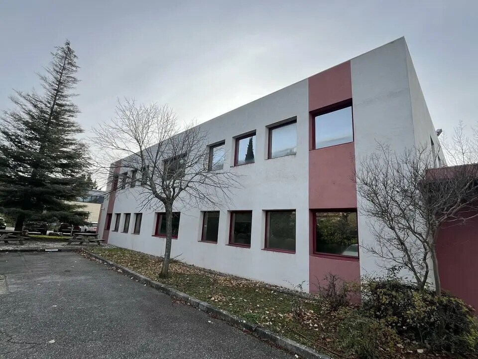 Bureau dans Meyreuil à vendre Photo de l’immeuble– Image 1 sur 7