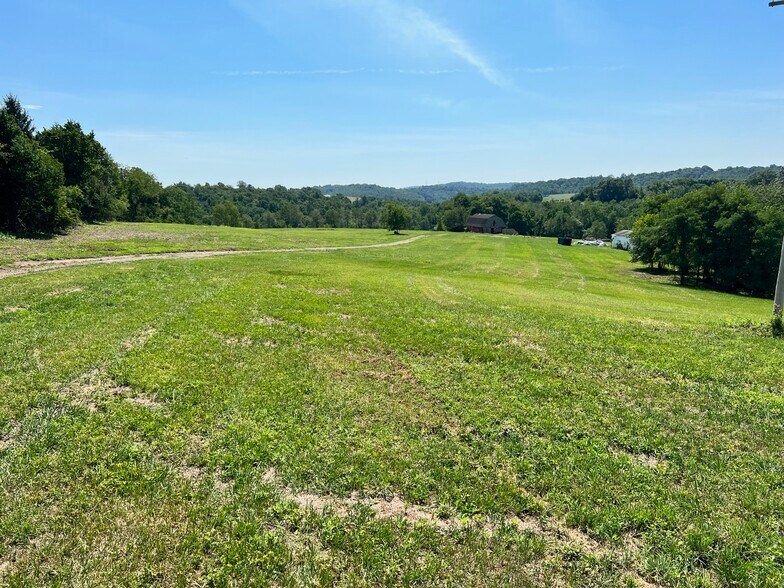 312 Vance Dr, Burgettstown, PA à vendre - Photo de l’immeuble – Image 2 sur 21