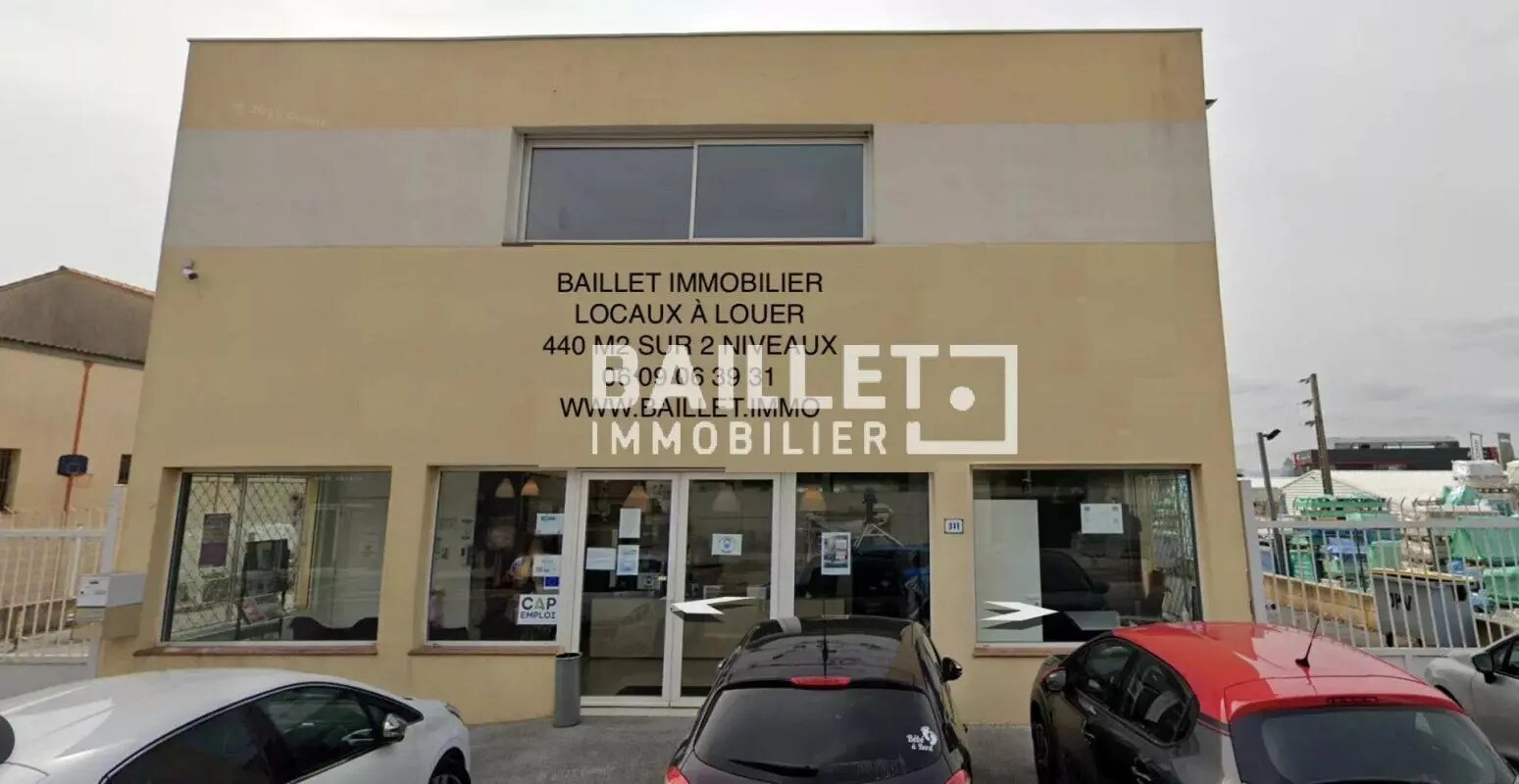 Local commercial dans Fréjus à louer Photo de l’immeuble– Image 1 sur 25