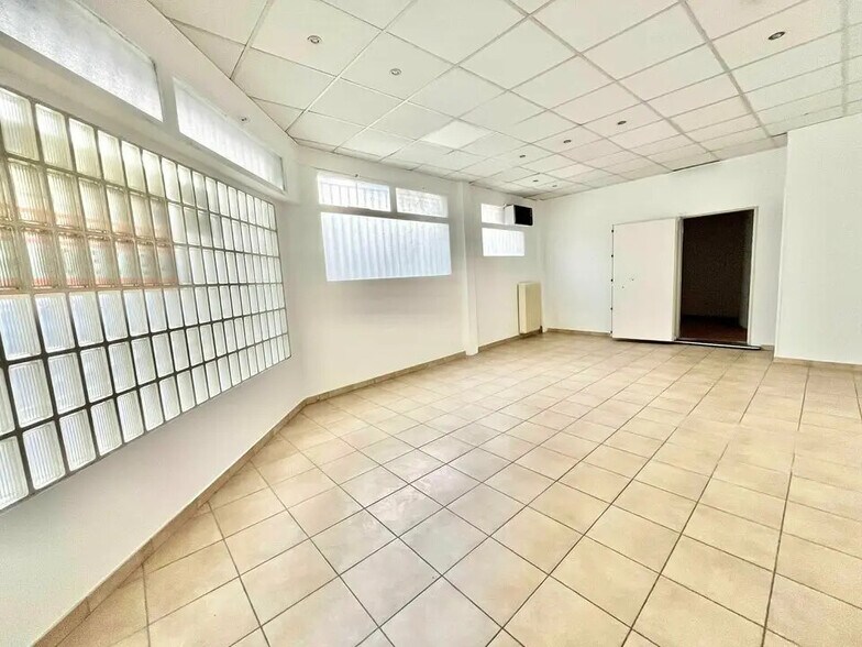 Local commercial dans Nice à louer - Photo de l’immeuble – Image 3 sur 5