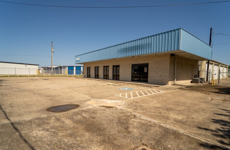 1404 E Rio Grande St, Victoria, TX à vendre - Photo de l’immeuble – Image 3 sur 28