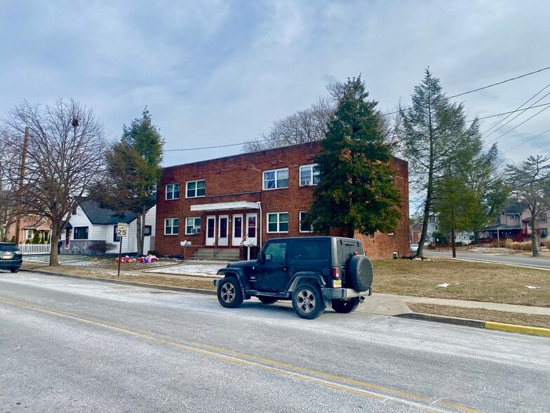 311 Broadway, Laurel Springs, NJ à vendre - Photo principale – Image 1 sur 13