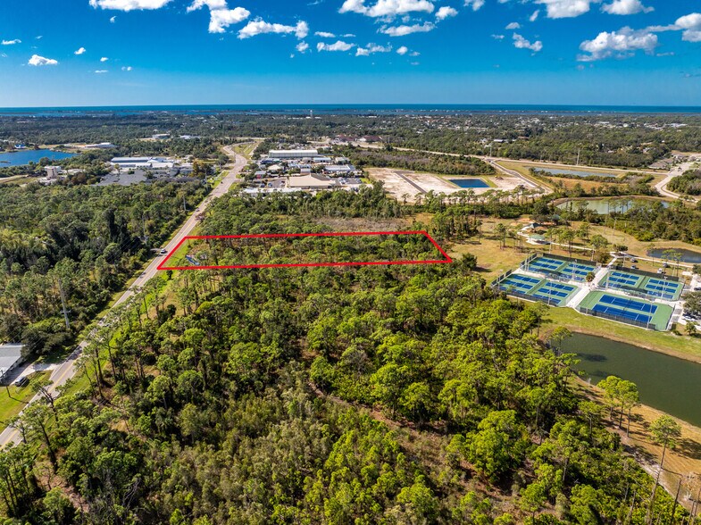 1060 S River Rd, Englewood, FL à vendre - Photo de l’immeuble – Image 3 sur 23