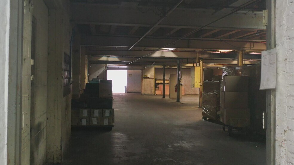 2201-2235 W 110th St, Cleveland, OH à louer - Vidéo sur l’annonce professionnelle – Image 2 sur 16