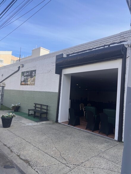 202-208 Cecil B Moore Ave, Philadelphia, PA à louer - Photo de l’immeuble – Image 1 sur 10