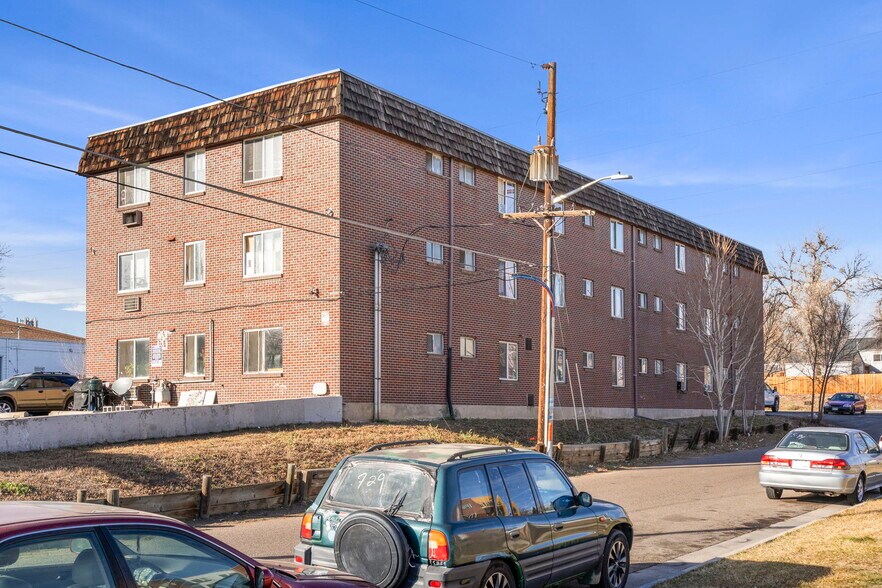1100 S Quivas St, Denver, CO à vendre - Photo de l’immeuble – Image 3 sur 16