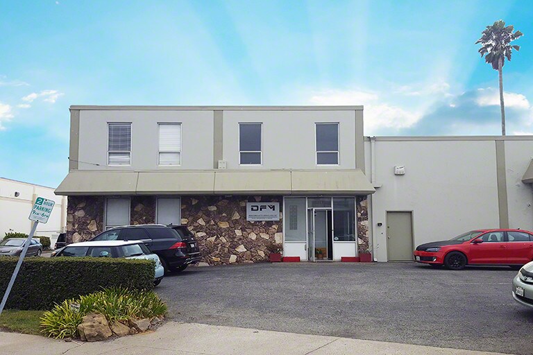 216 Harris Ct, South San Francisco, CA à louer - Photo de l’immeuble – Image 3 sur 3