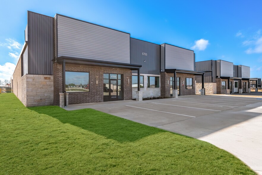 6723 W Interstate 30, Royse City, TX à louer - Photo de l’immeuble – Image 3 sur 41