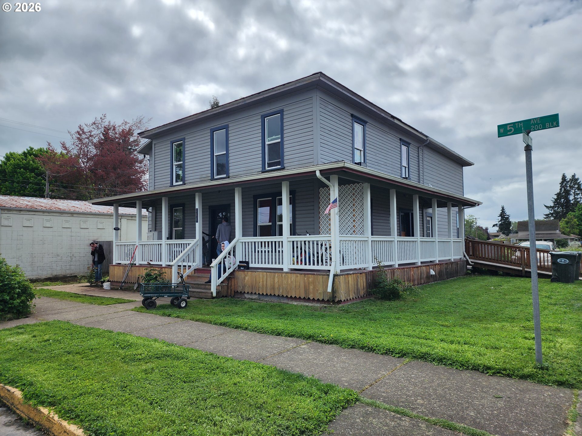 287 W 5th Ave, Junction City, OR à vendre Photo principale– Image 1 sur 11