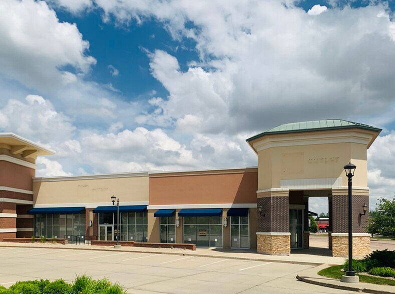 4149 Sergeant Rd, Sioux City, IA à louer - Photo principale – Image 1 sur 7