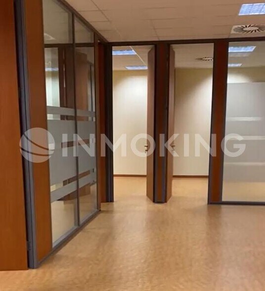 Bureau dans Paterna, Valencia à louer - Photo intérieure – Image 2 sur 7