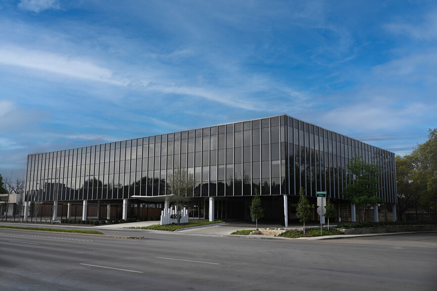4525 Lemmon Ave, Dallas, TX à louer - Photo de l’immeuble – Image 1 sur 8