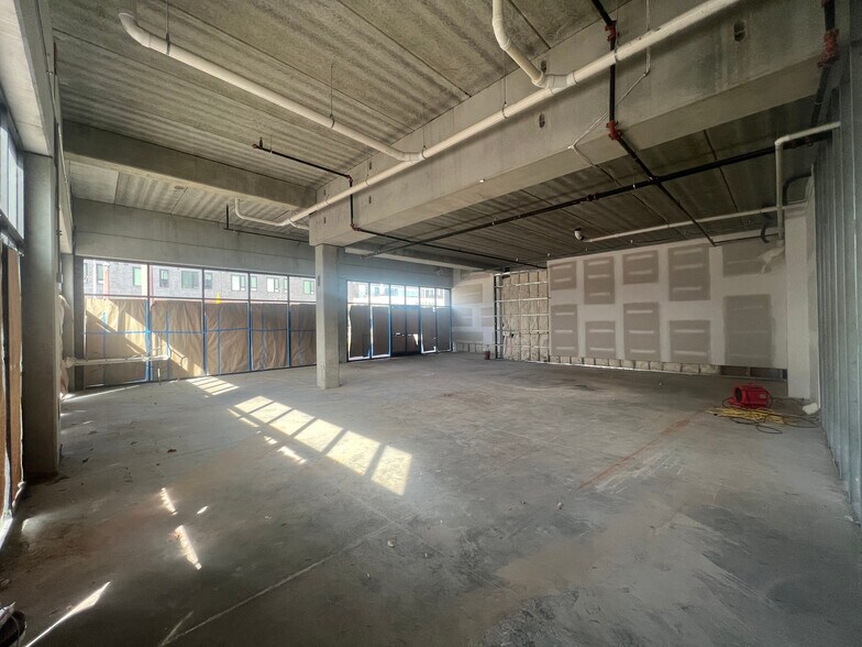 5655 Pershing Ave, Saint Louis, MO à louer - Photo de l’immeuble – Image 2 sur 5