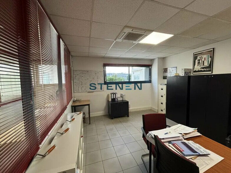 Bureau dans Marseille à louer - Photo de l’immeuble – Image 3 sur 5