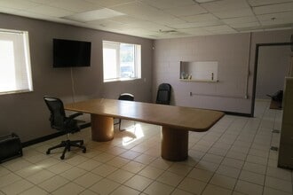 2575 Front St, Cottondale, FL à louer Photo intérieure– Image 2 sur 9