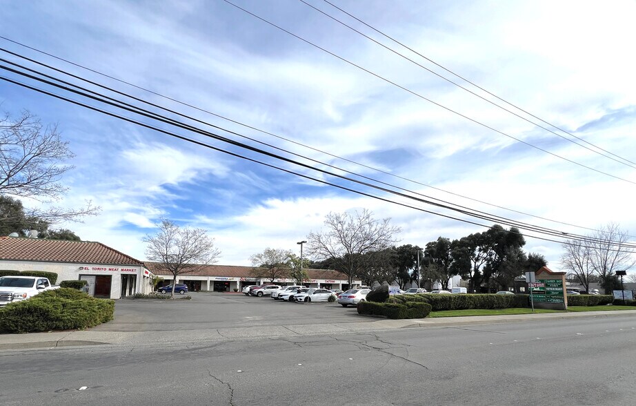 725-793 East St, Woodland, CA à louer - Photo de l’immeuble – Image 1 sur 1